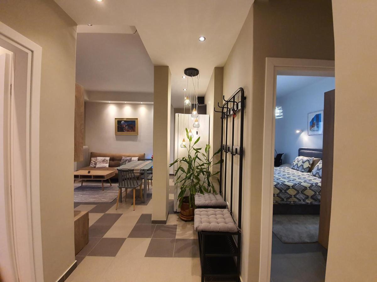 Lukas-2 B/R Luxurious Flat With Veranda Apartment Атина Екстериор снимка
