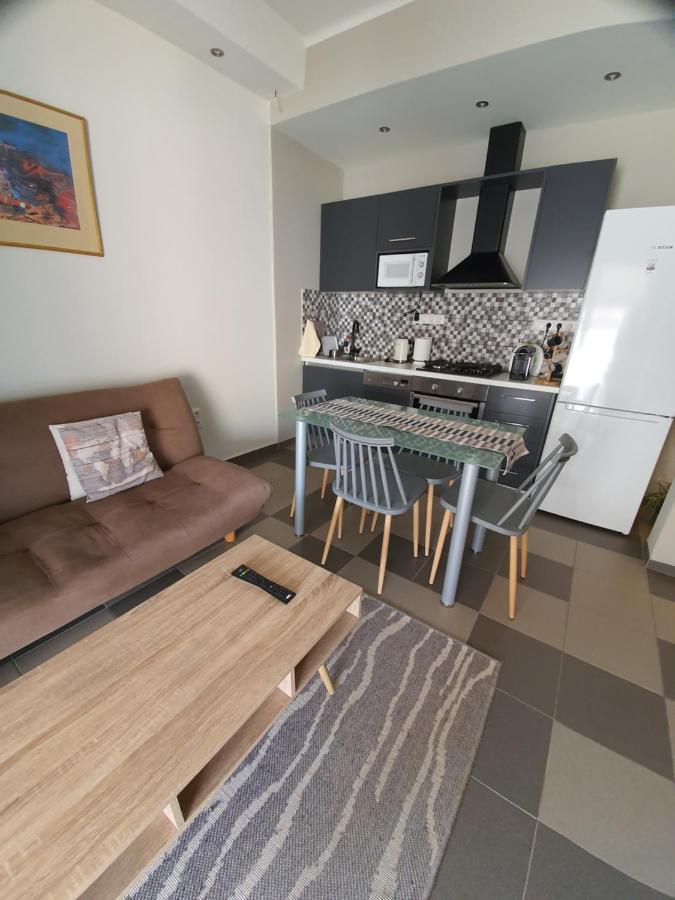 Lukas-2 B/R Luxurious Flat With Veranda Apartment Атина Екстериор снимка