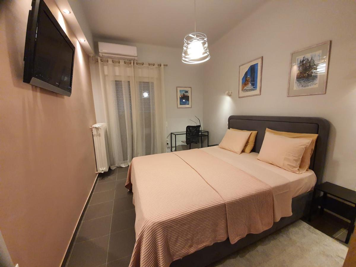 Lukas-2 B/R Luxurious Flat With Veranda Apartment Атина Екстериор снимка